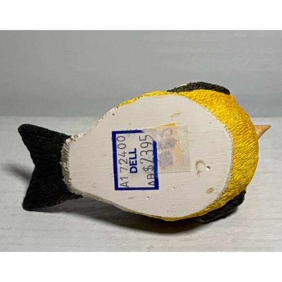 Backyard Birds Goldfinch Figurine by United Designs Resin 4" Realistic - Picture 10 of 10